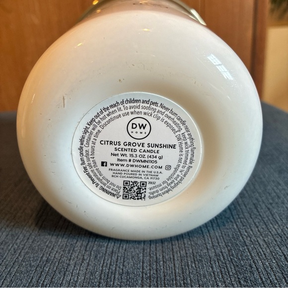 DW Home citrus grove sunshine candle 15.3 ounces - Picture 4 of 5